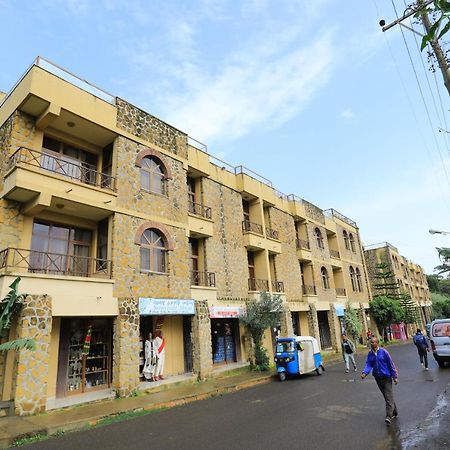 Taye Belay Hotel 贡德尔 外观 照片