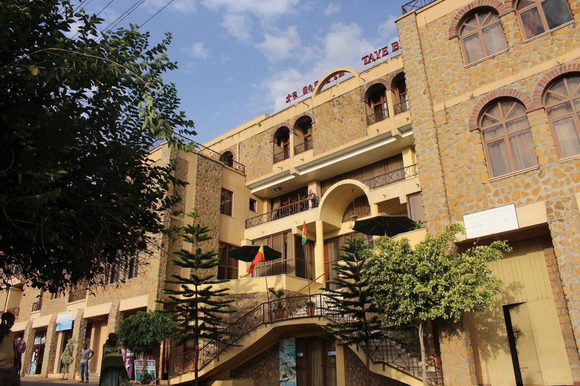 Taye Belay Hotel 贡德尔 外观 照片