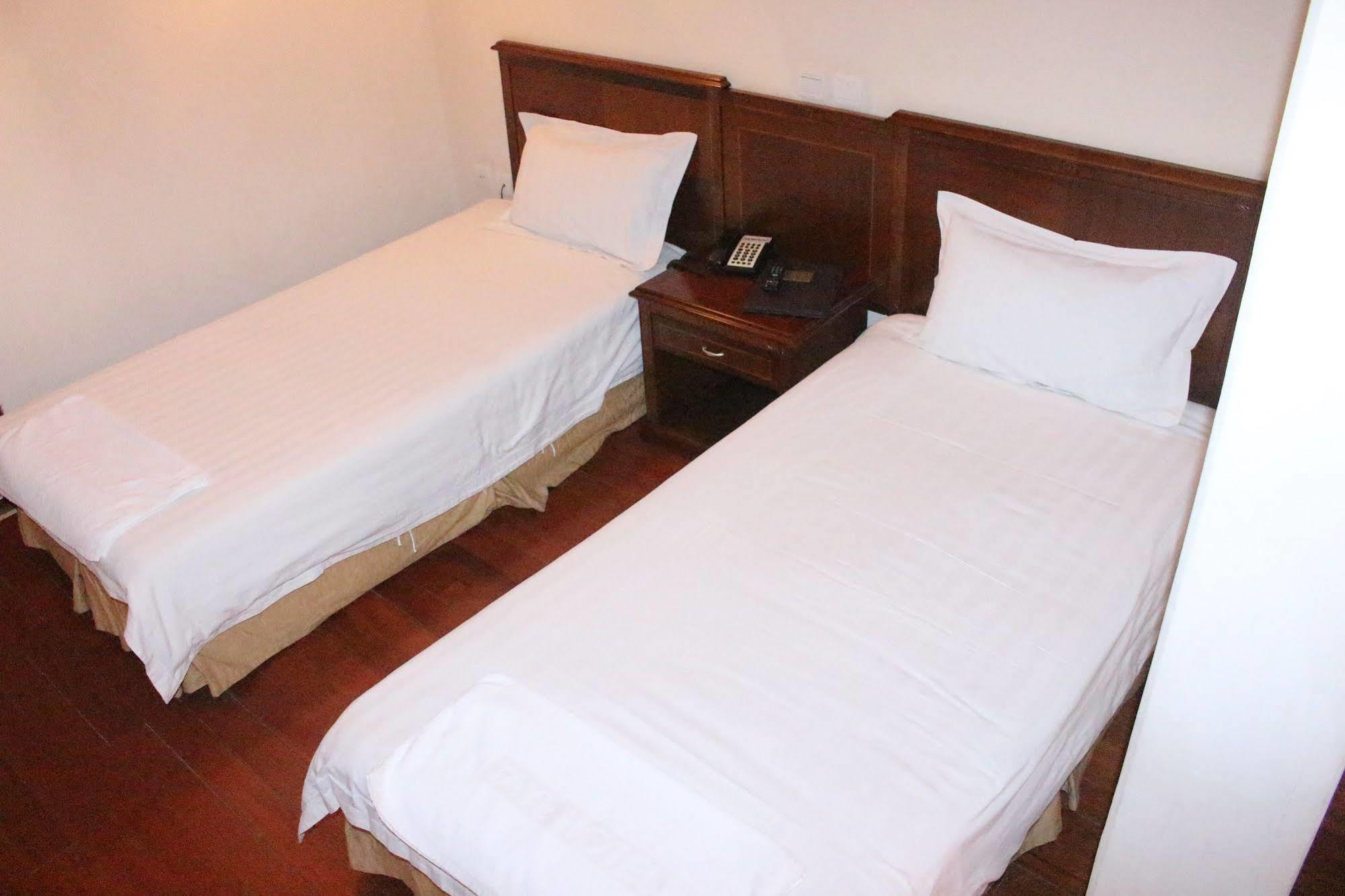 Taye Belay Hotel 贡德尔 外观 照片